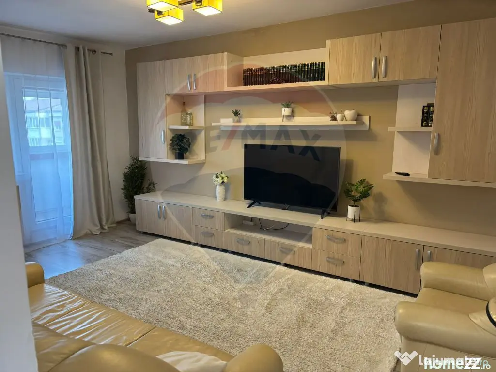 Apartament 3 camere de vanzare zona Calea Aradului