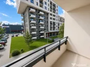 Kasper Coresi Pietonala-2 camere, decomandat, etaj 1/6, parcare, boxa! 