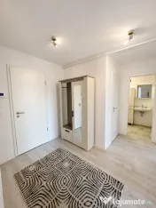 Kasper Coresi Pietonala-2 camere, decomandat, etaj 1/6, parcare, boxa! 