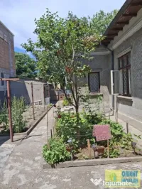 Casa de Cultura, de inchiriat casa, 3 camere, gaze 