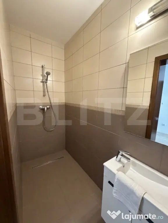 Pachet imobiliar , două garsoniere, 55.18 mp , zona Central