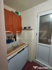 Casa de vanzare 5 camere , garaj si teren 5000 mp