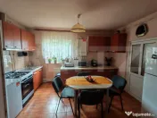Casa de vanzare 5 camere , garaj si teren 5000 mp