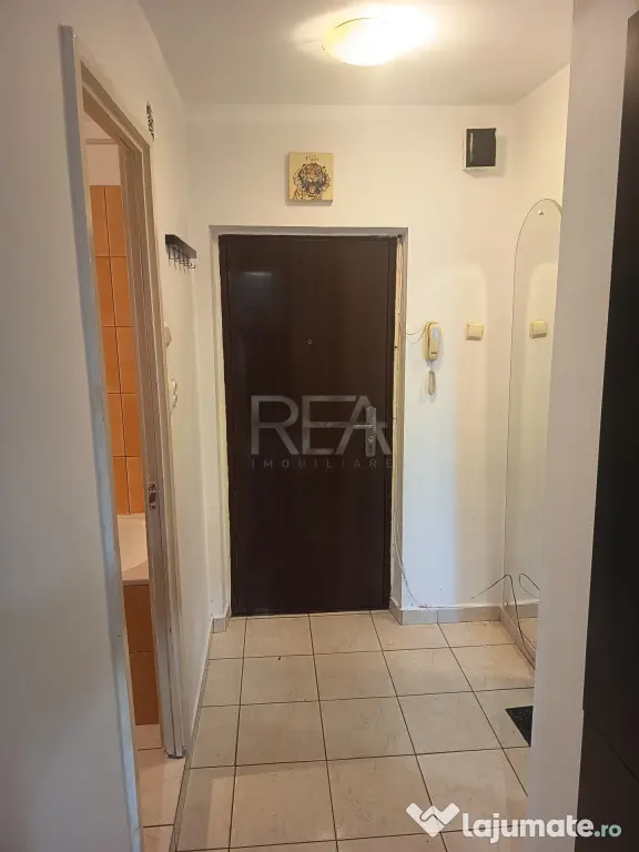 Garsonieră decomandată 40 mp | Bd. Constantin Brâncoveanu