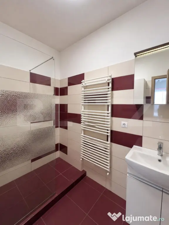 Apartament cu 2 camere, loc de parcare în cartierul Tudor