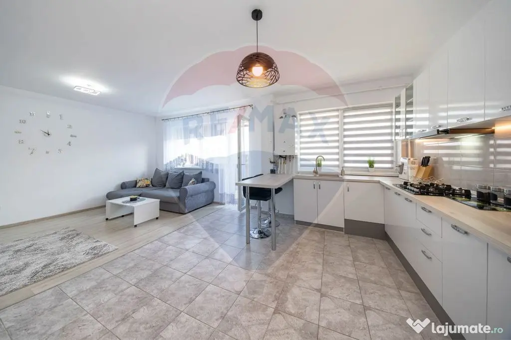 Apartament cu 2 camere de vânzare cu loc de parcare, Sub...