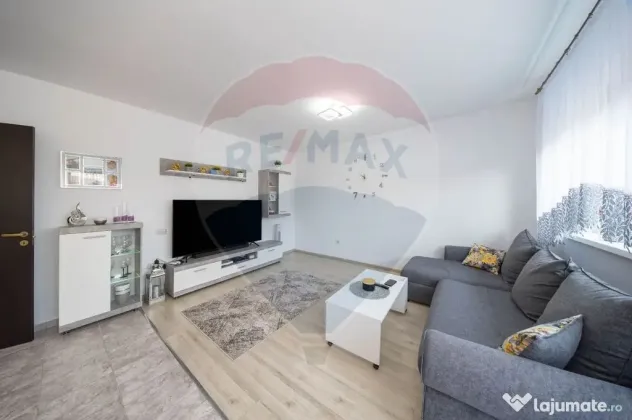 Apartament cu 2 camere de vânzare cu loc de parcare, Sub...