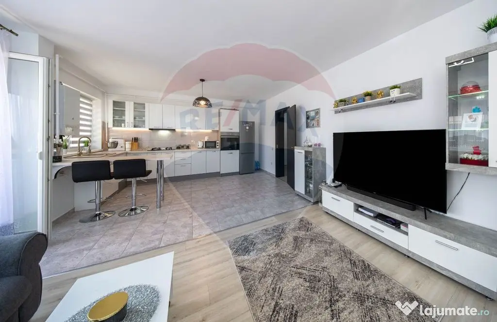 Apartament cu 2 camere de vânzare cu loc de parcare, Sub...