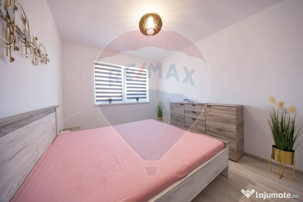 Apartament cu 2 camere de vânzare cu loc de parcare, Sub...