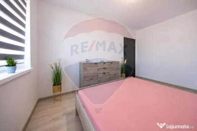 Apartament cu 2 camere de vânzare cu loc de parcare, Sub...
