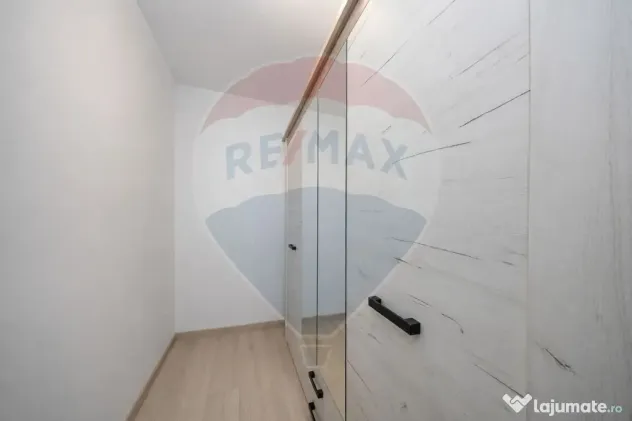Apartament cu 2 camere de vânzare cu loc de parcare, Sub...