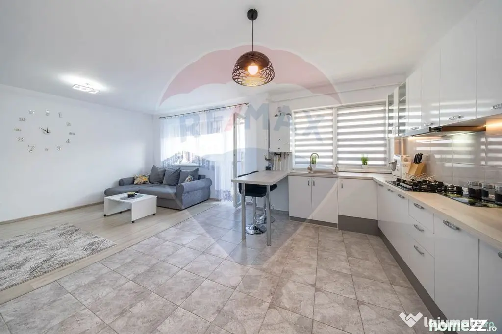 Apartament cu 2 camere de vânzare cu loc de parcare, Sub...