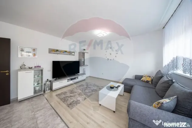 Apartament cu 2 camere de vânzare cu loc de parcare, Sub...