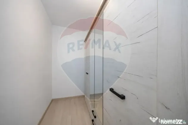 Apartament cu 2 camere de vânzare cu loc de parcare, Sub...