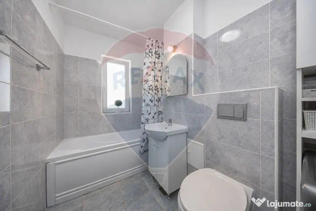 Apartament cu 2 camere de vânzare cu loc de parcare, Sub...