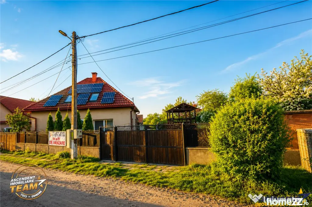 Casa familiala cu: teren 2.822 mp intravilan, sauna, atelie