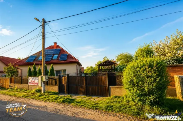 Casa familiala cu: teren 2.822 mp intravilan, sauna, atelie