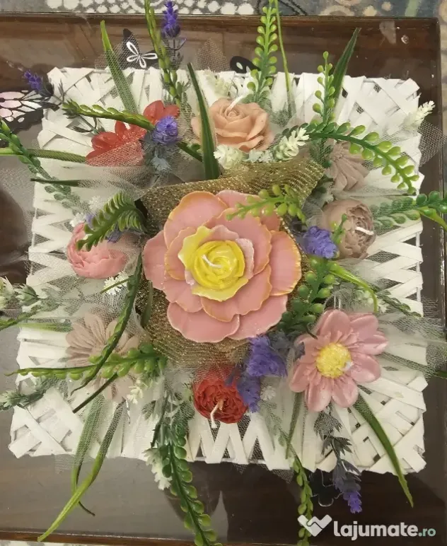 Aranjament floral din ceara de soia