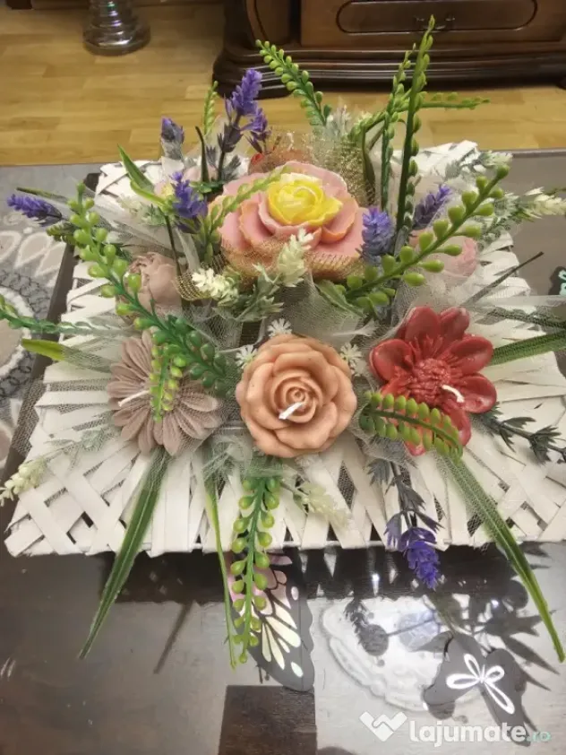Aranjament floral din ceara de soia