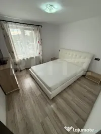 Apartament 3 camere INDEPENDENTEI Etaj 1 