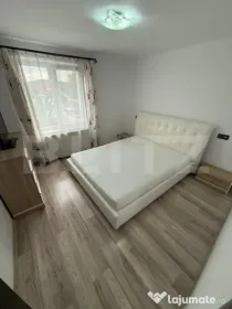 Apartament 3 camere INDEPENDENTEI Etaj 1