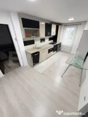 Apartament 3 camere INDEPENDENTEI Etaj 1 