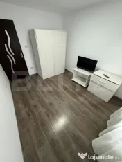 Apartament 3 camere INDEPENDENTEI Etaj 1 