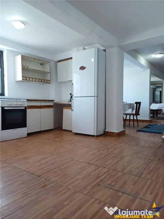 Casa si pentru cazare muncitori in zona parcului industrial
