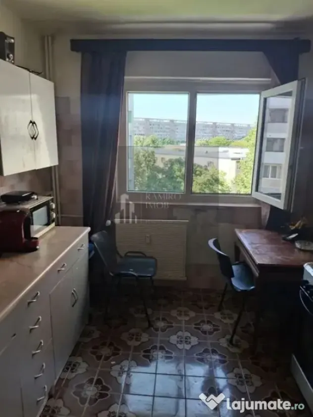 APARTAMENT 2 CAMERE/ 53 MP/ AN 1987/ SECTOR 3