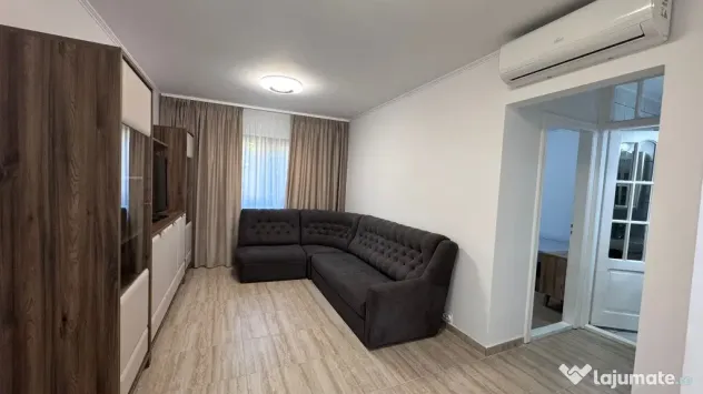 Apartament 4 camere de închiriat, str. Călugăreni