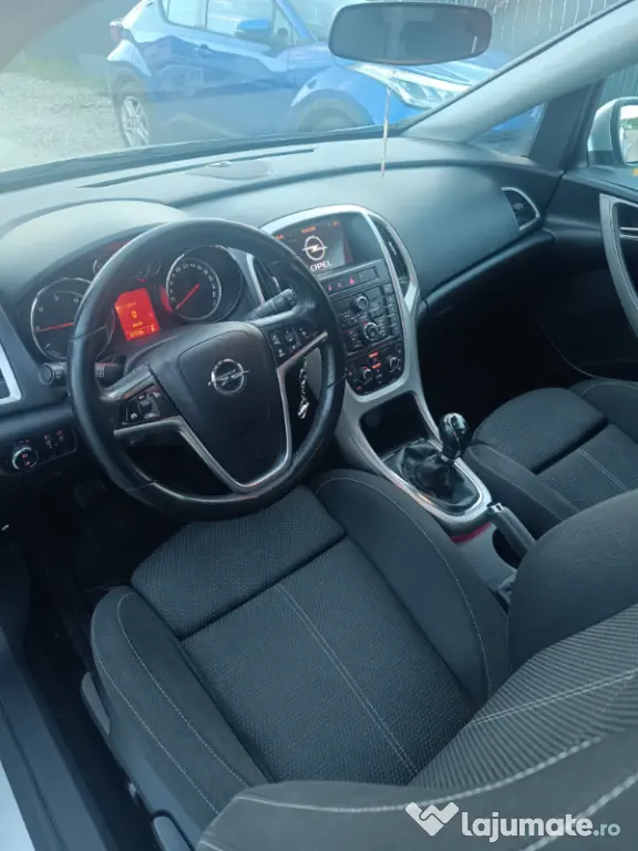 OPEL Astra 2011 — imagine 9