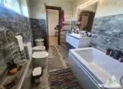 Vila individuala deosebita in Cornetu-246mp utili- teren 153 