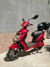 Vand scuter electric, transmisie alternativa prin pedale model VOLTA VSX 
