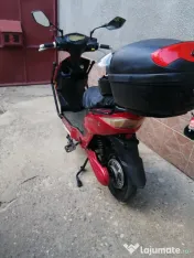 Vand scuter electric, transmisie alternativa prin pedale model VOLTA VSX 