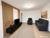Apartament cu trei camere