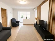 Apartament cu trei camere