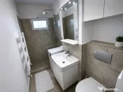Apartament cu trei camere