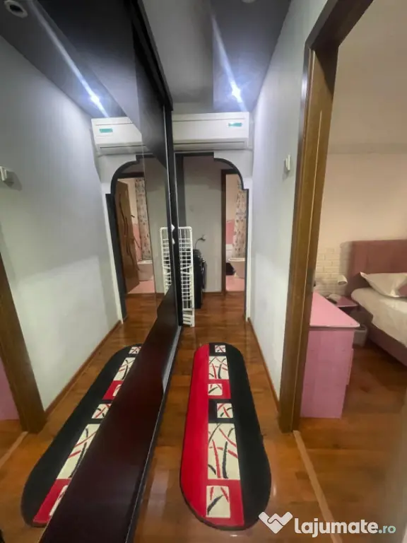 Apartament cu 3 camere, 56 mp, decomandat, et 3, zona Craiov