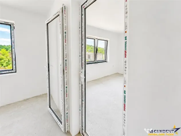Casa noua, moderna, P 1E, langa padure, Voiniceni, 6km de