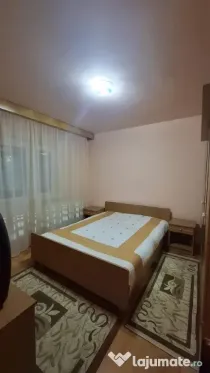 Închiriez apartament cu 2 camere în Brăila zona Barieră - Catedrală