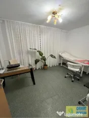 Centru, Colonadelor, de inchiriat 2 camere, nemobilat, parter 