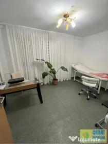 Centru, Colonadelor, de inchiriat 2 camere, nemobilat, parter