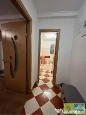 Centru, Colonadelor, de inchiriat 2 camere, nemobilat, parter 