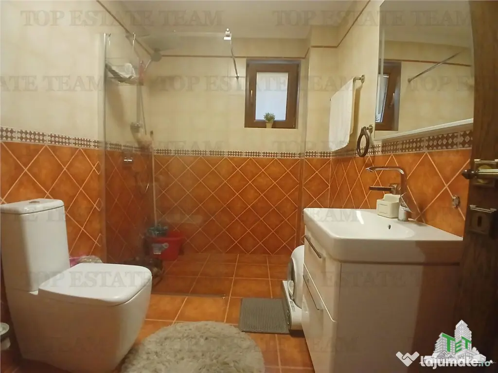 Vila eleganta si spatioasa cu gradina individuala 500 mp, Po