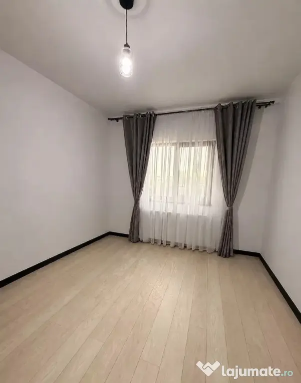 Vand casa 2024 Hemeius P+M la strada principală
