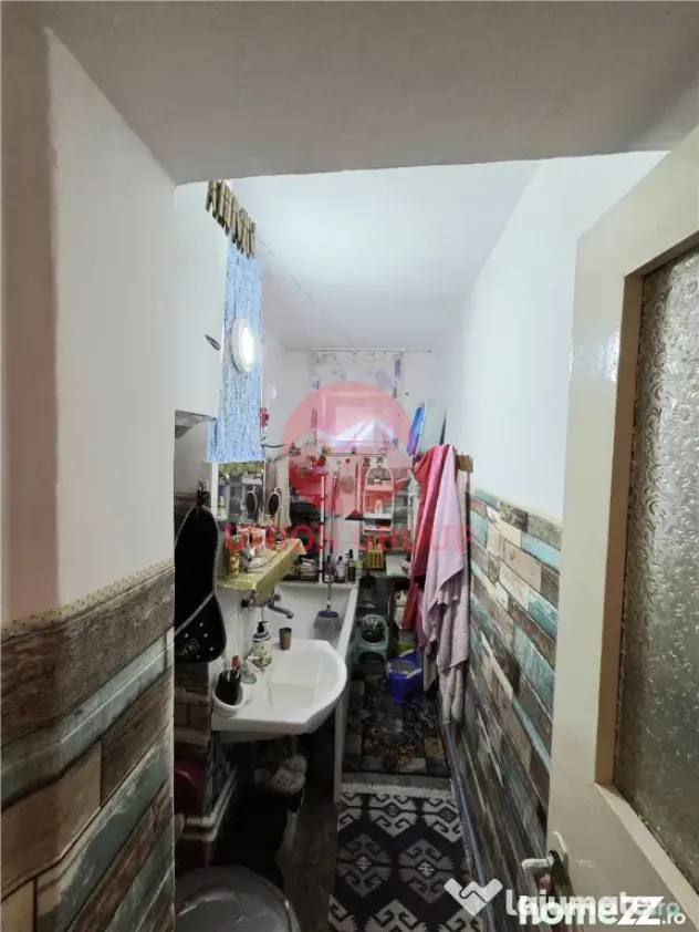 Apartament 3 Camere, Semidecomandat, Zona Piata Amzacea, Eta