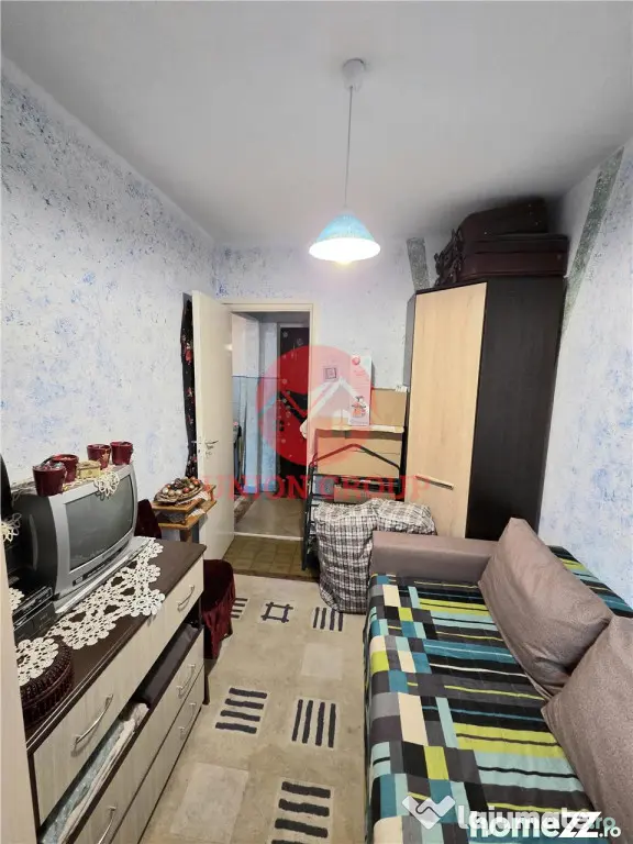 Apartament 3 Camere, Semidecomandat, Zona Piata Amzacea, Eta