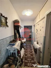 Apartament 3 Camere, Semidecomandat, Zona Piata Amzacea, Eta