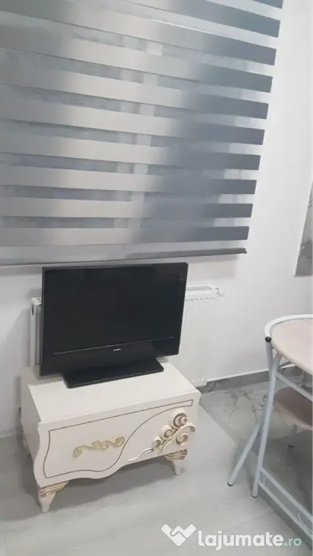 Ofer spre inchiriere garsoniera la casa cu facturi incluse