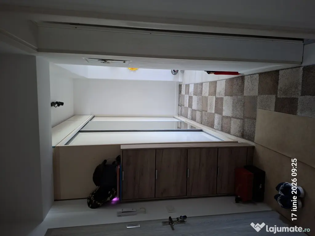 Apartament de vânzare mobilat
